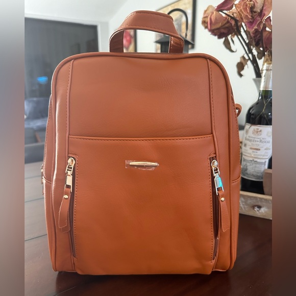 NWT 3 pieces Backpack set. - Picture 9 of 12